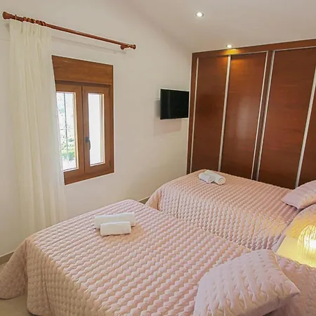 Villa Rosalia - With Panoramic View And Private Pool In Teluda Teulada